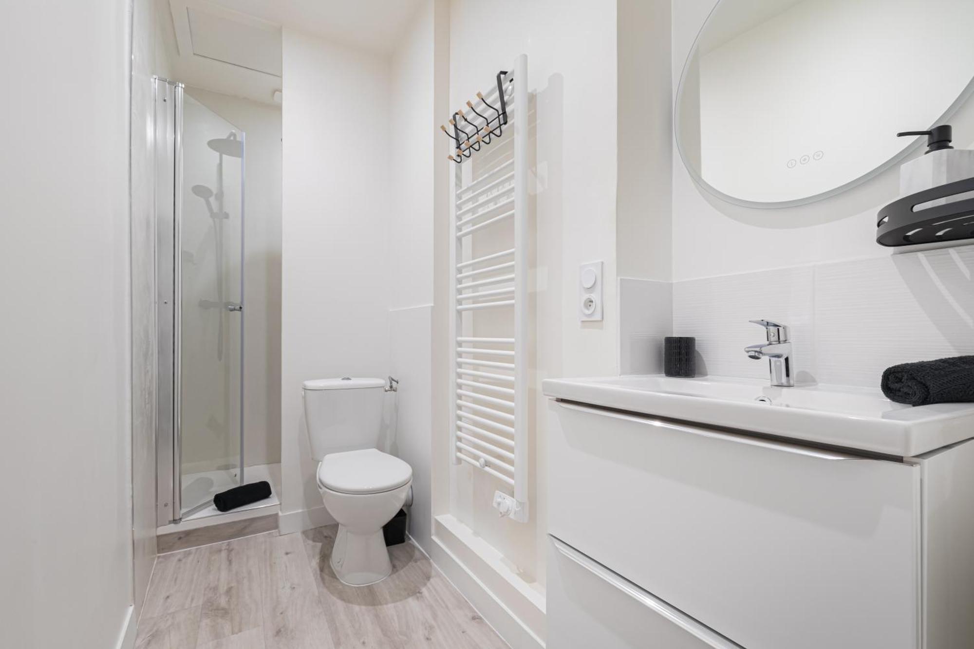 Cinema & Jacuzzi Aux Etoiles - Casabianca Suite Сент-Етьєн Екстер'єр фото